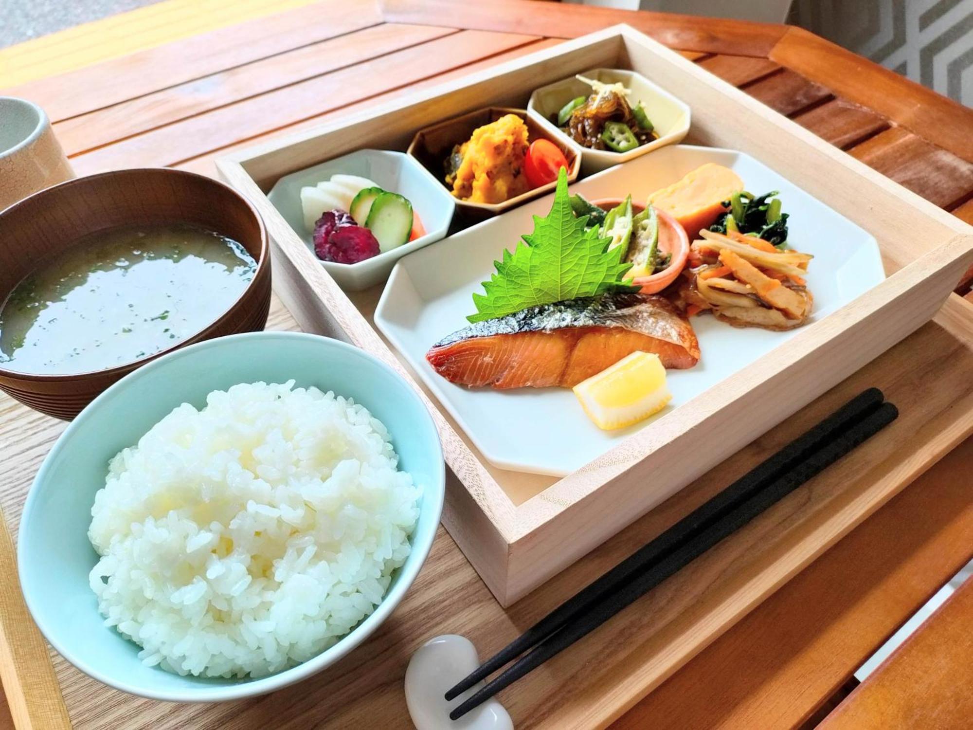 그린 리치 호텔 토수 에키마에 토슈 외부 사진